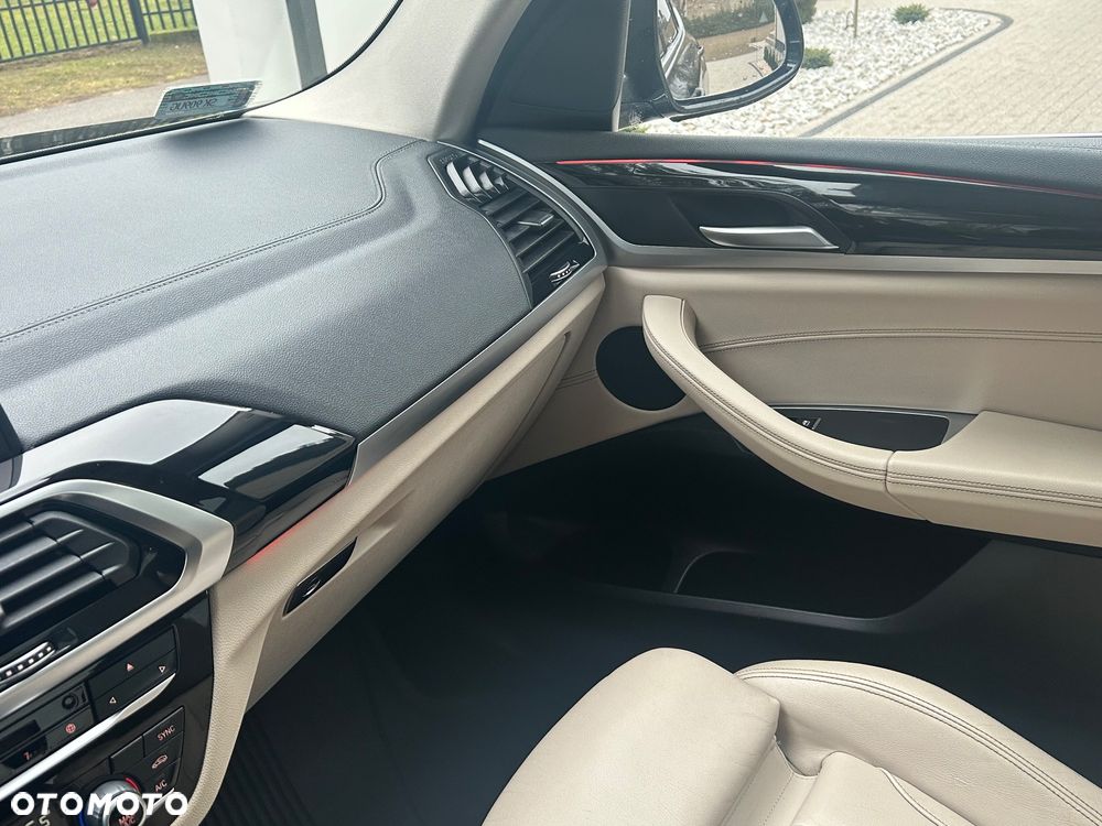 BMW X3 xDrive20d Luxury Line sport - 26