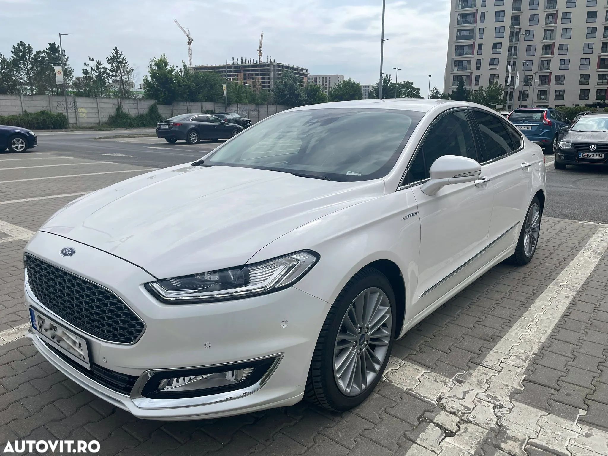 Ford Mondeo 2.0 HEV Vignale - 1