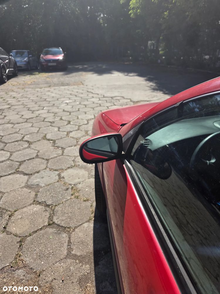 Nissan Almera 1.5 Visia + - 11