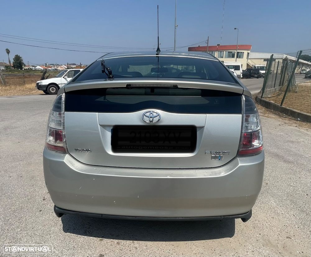 Toyota Prius 1.5 VVT-i Híbrido - 6