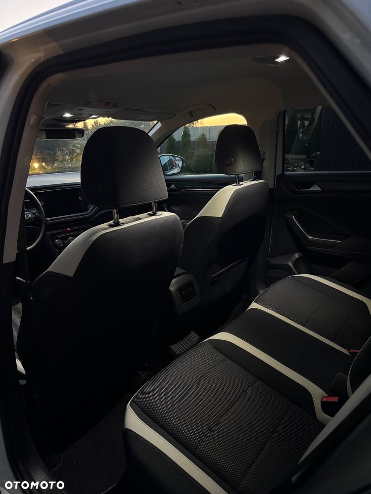 Volkswagen T-Roc 1.6 TDI SCR DPF Advance - 32