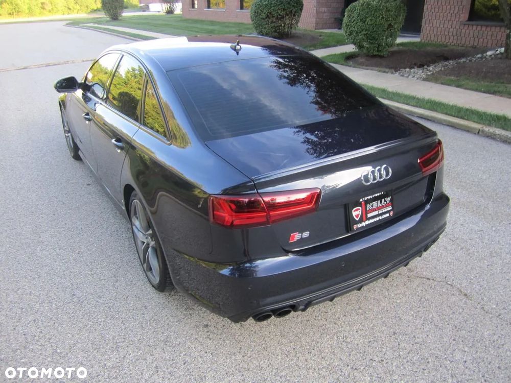 Audi A6 - 6