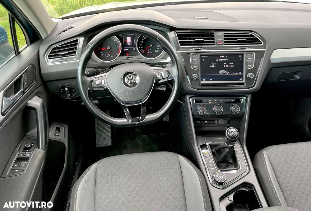 Volkswagen Tiguan 2.0 TDI SCR 4MOTION (BlueMotion Tech) Comfortline - 9
