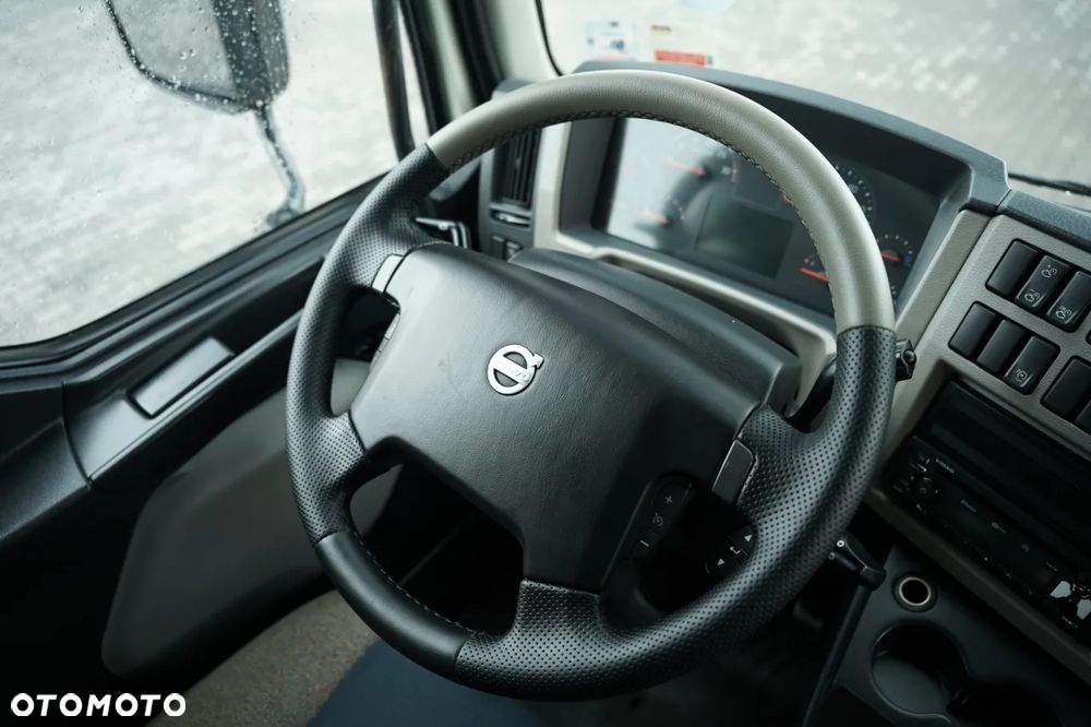 Volvo FL 250 / 4x2 / KONTENER - 7,8 M / WINDA BAR - 1 500 KG / - 28