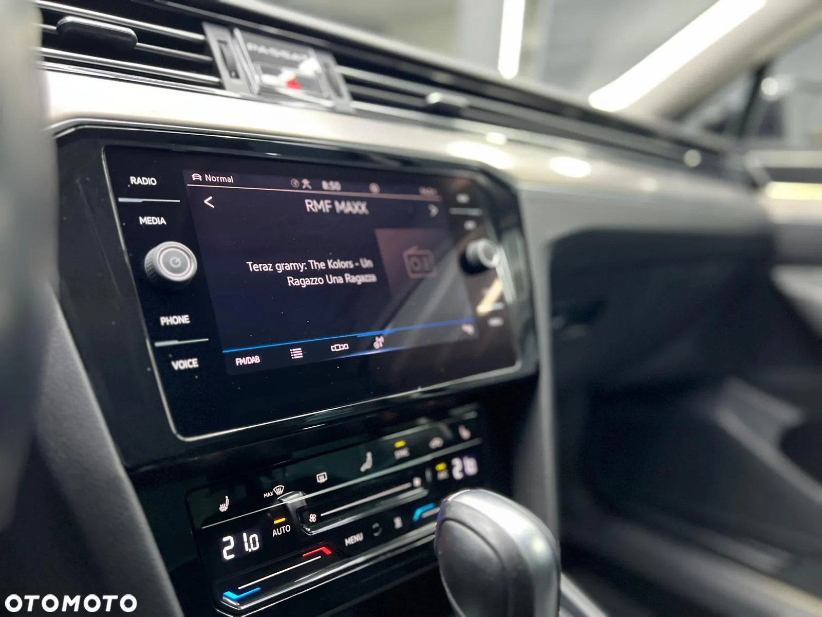 Volkswagen Passat Variant 2.0 TDI SCR DSG 4Motion Business - 17