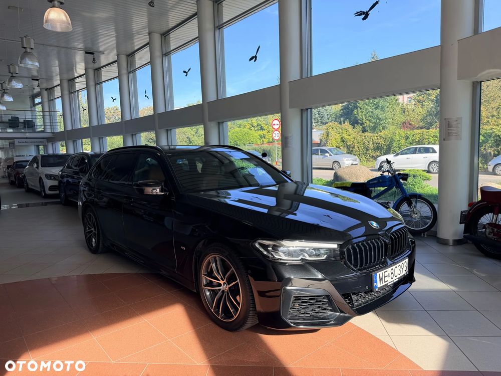 BMW Seria 5 2023 photo 3