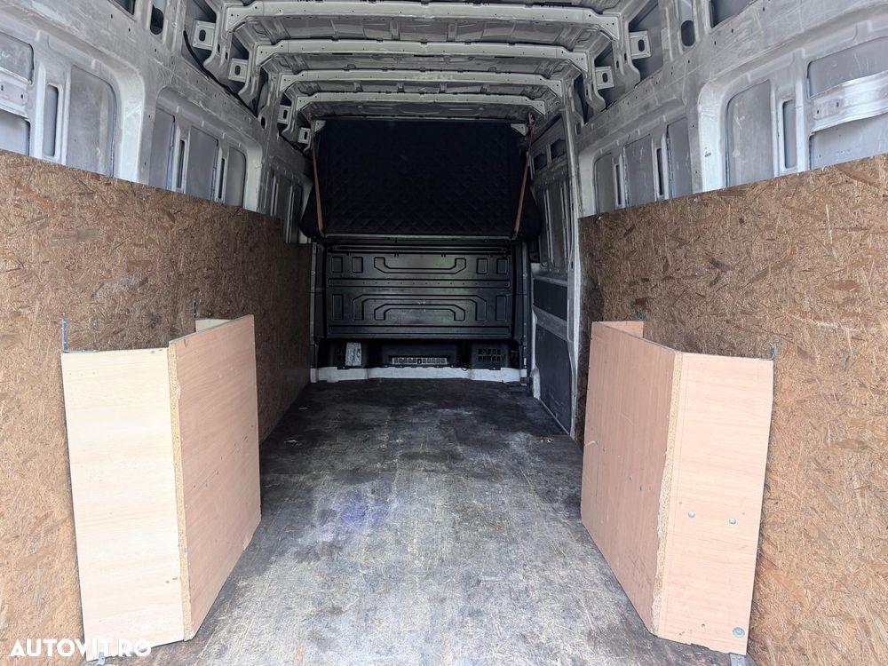 Volkswagen Crafter - 8