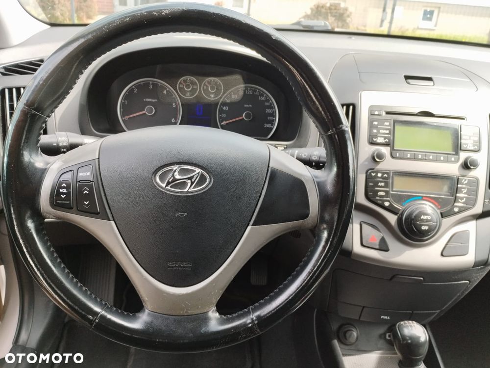 Hyundai i30 1.6 CRDi Comfort - 10