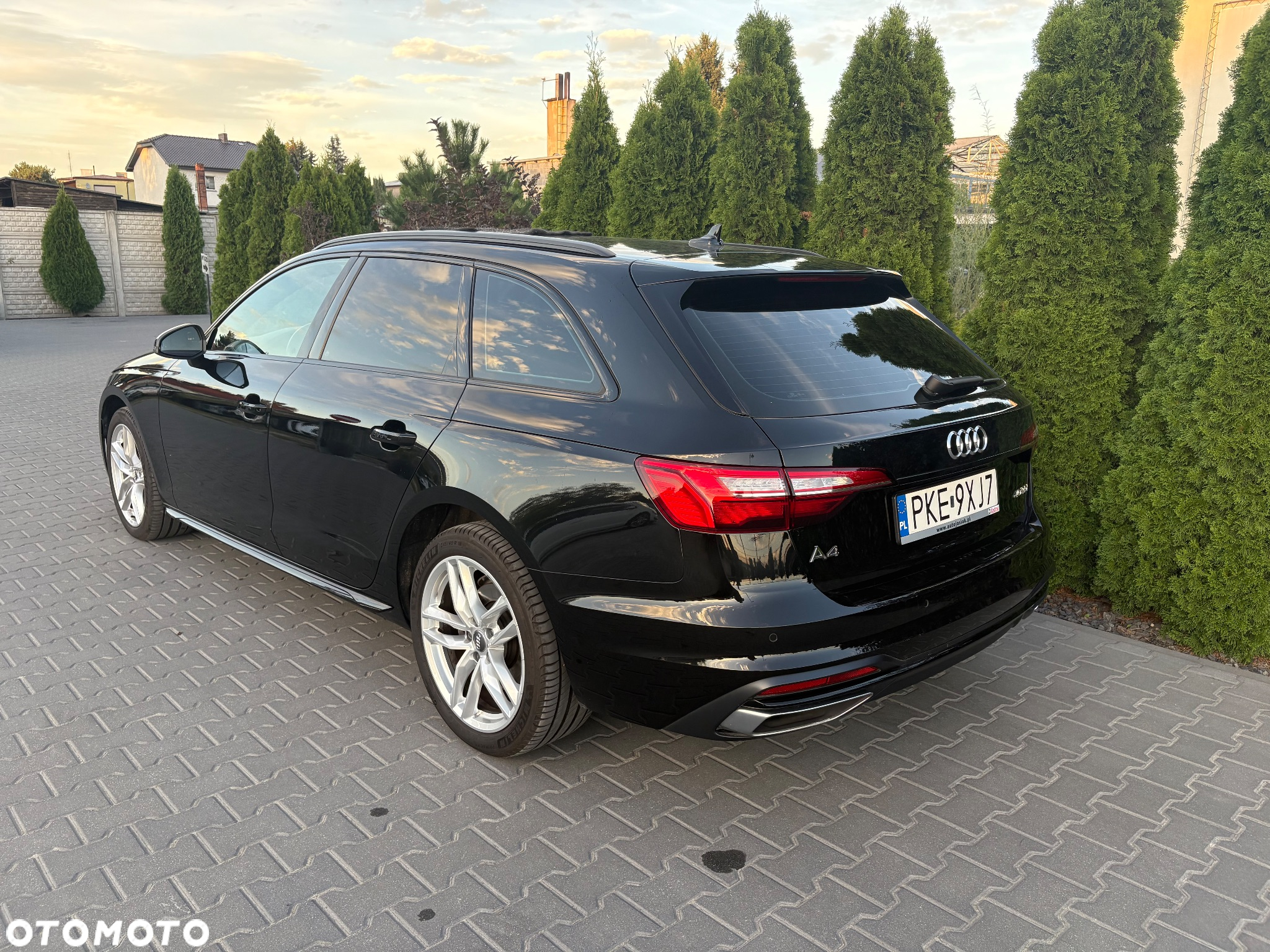 Audi A4 Avant 40 TDI Sport S tronic - 3