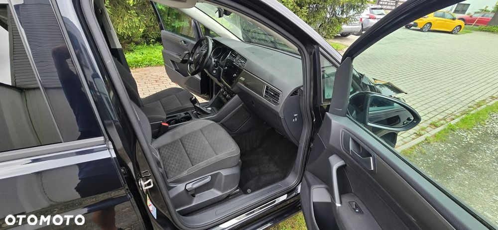 Volkswagen Touran - 14