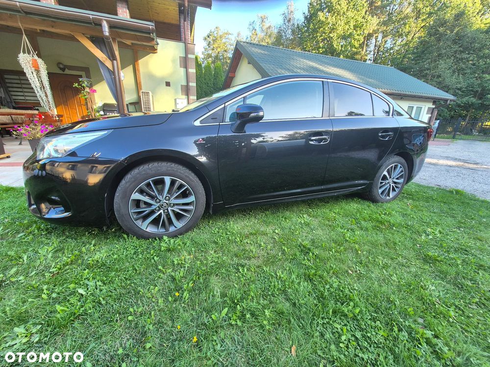 Toyota Avensis 1.8 Premium - 2