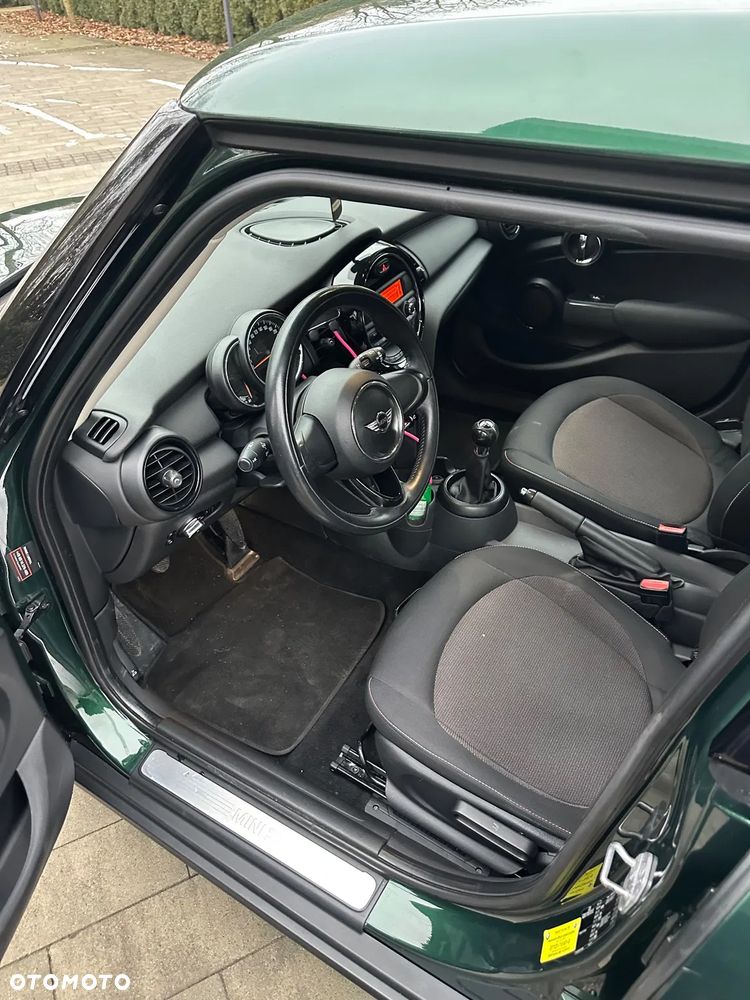 MINI Cooper Standard - 12