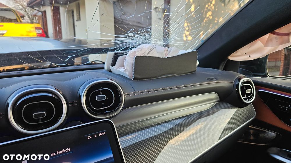 Mercedes-Benz GLC - 23