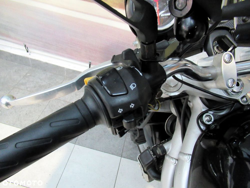 Suzuki SV - 9