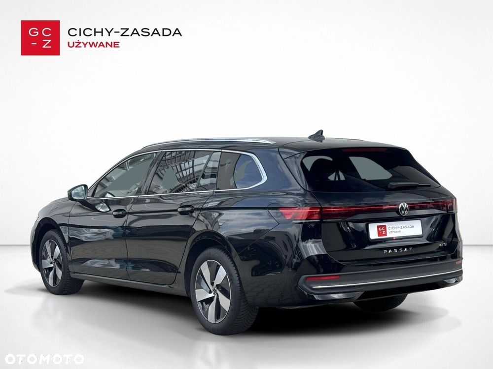 Volkswagen Passat Variant 1.5 TSI ACT mHEV Business DSG - 3