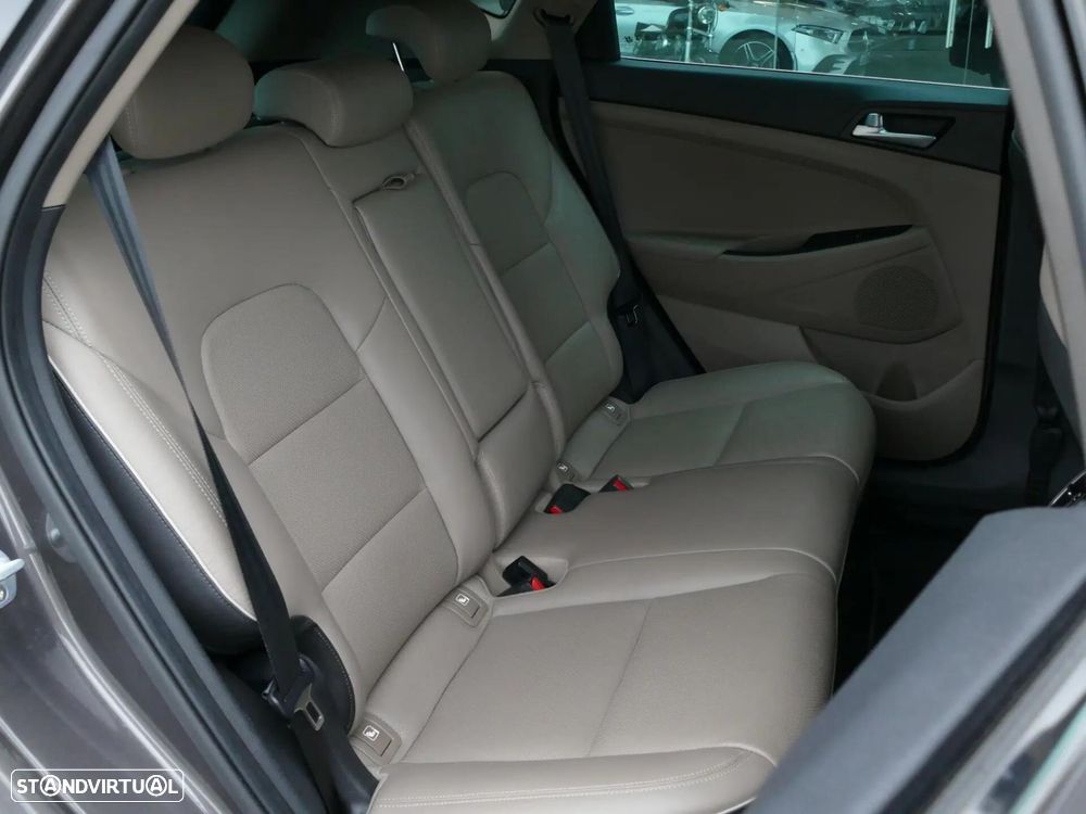 Hyundai Tucson 1.6 CRDi Premium DCT - 33