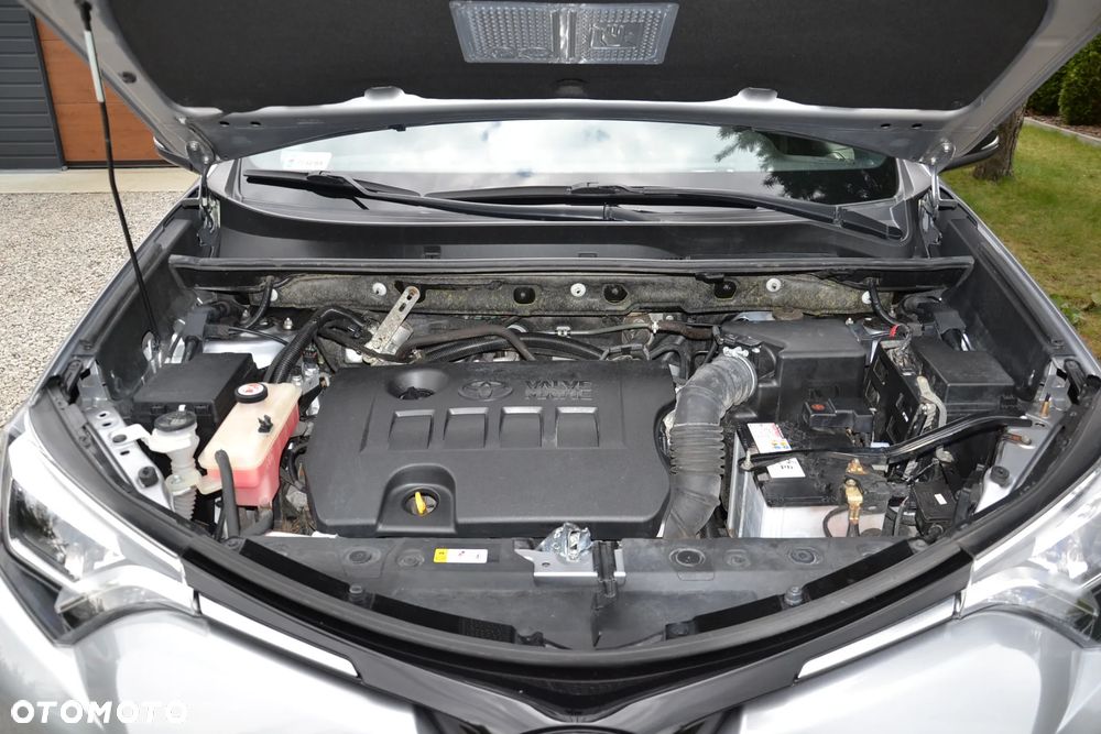 Toyota RAV4 2.0 Prestige 4x4 - 18