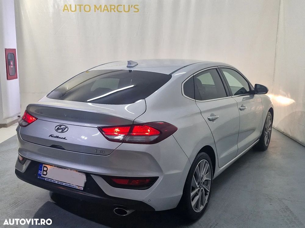 Hyundai i30 - 2