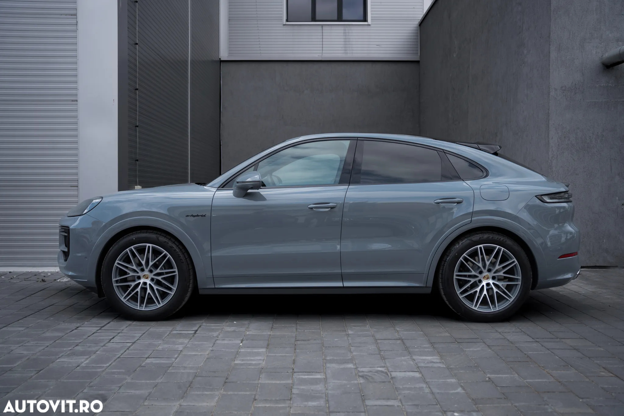 Porsche Cayenne Coupe - 9