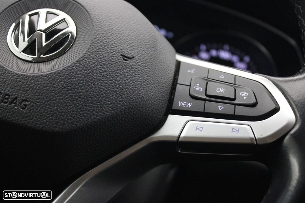 VW Passat Variant 2.0 TDI Business DSG - 13