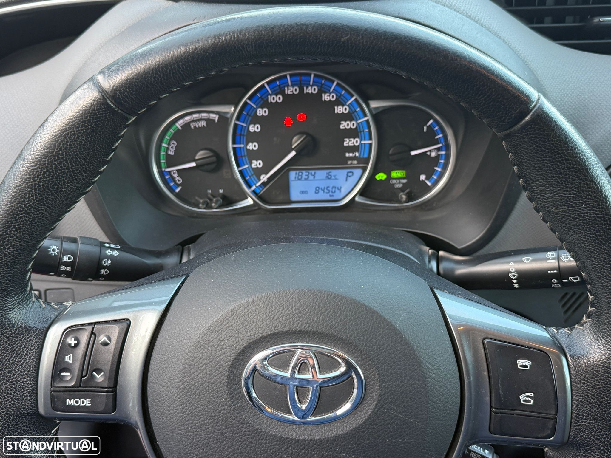 Toyota Yaris 1.5 HSD S.+P.Te.+P.Lu.+TSS - 6