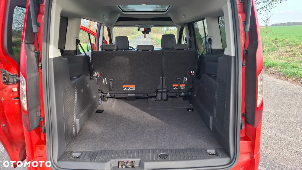Ford Tourneo Connect Grand - 17