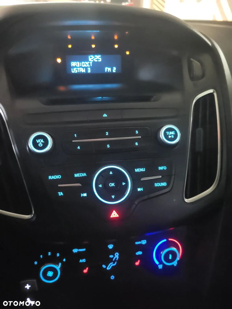 Ford Focus 1.0 EcoBoost 99g Trend Sport - 18