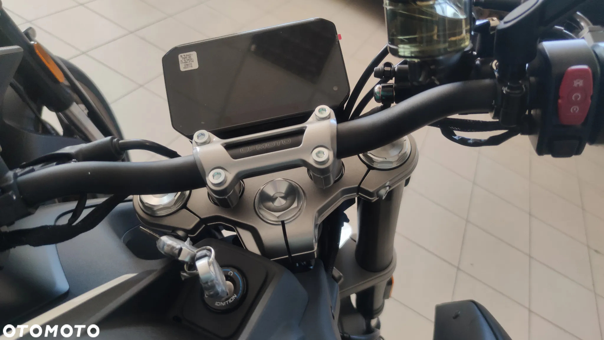 CFMoto NK - 11