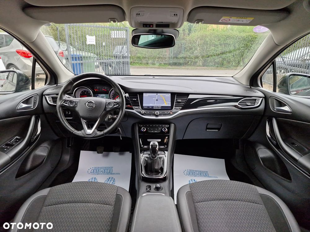 Opel Astra 1.4 Turbo Business - 23