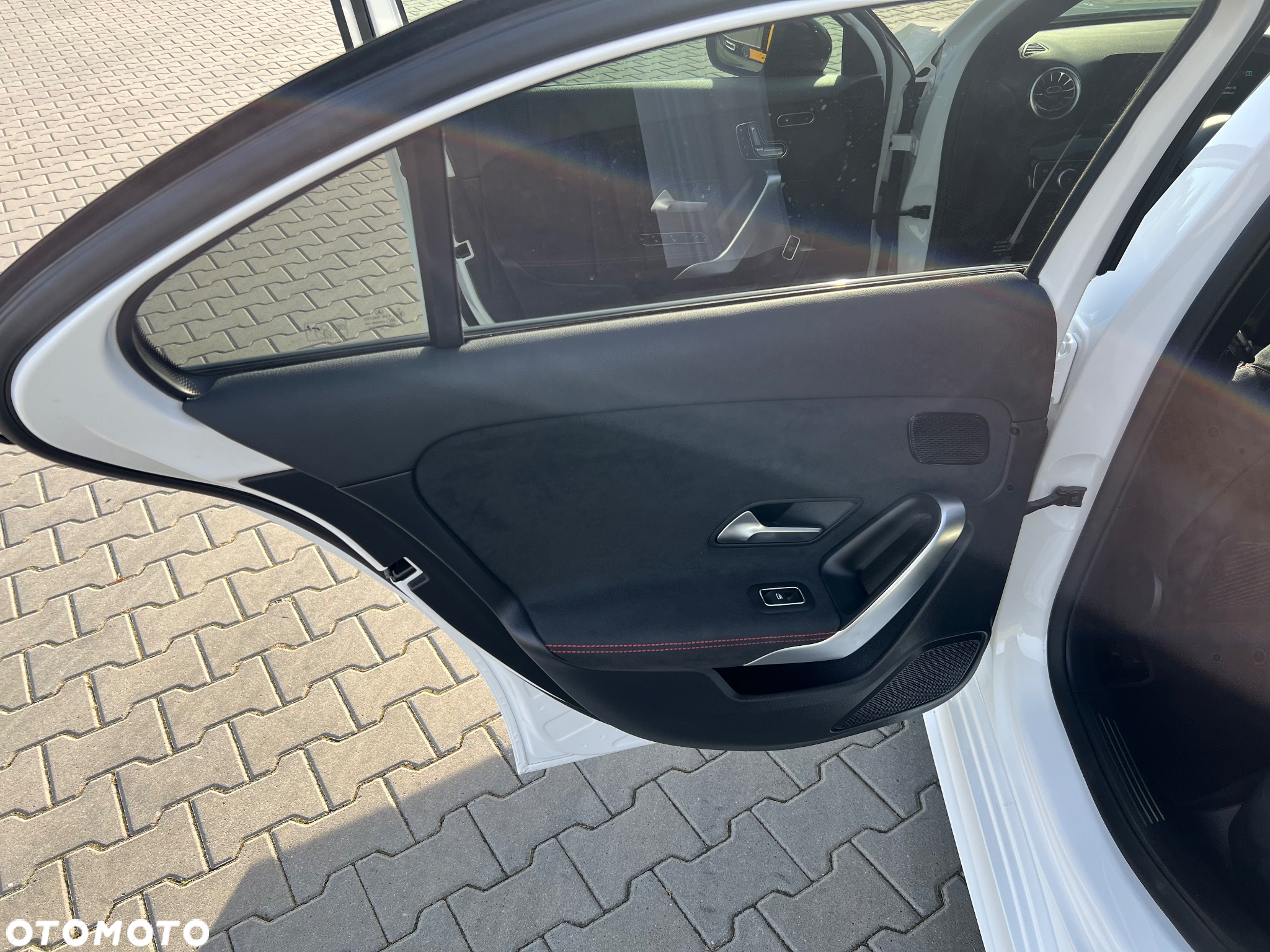 Mercedes-Benz Klasa A 220 4-Matic AMG Line 7G-DCT - 20