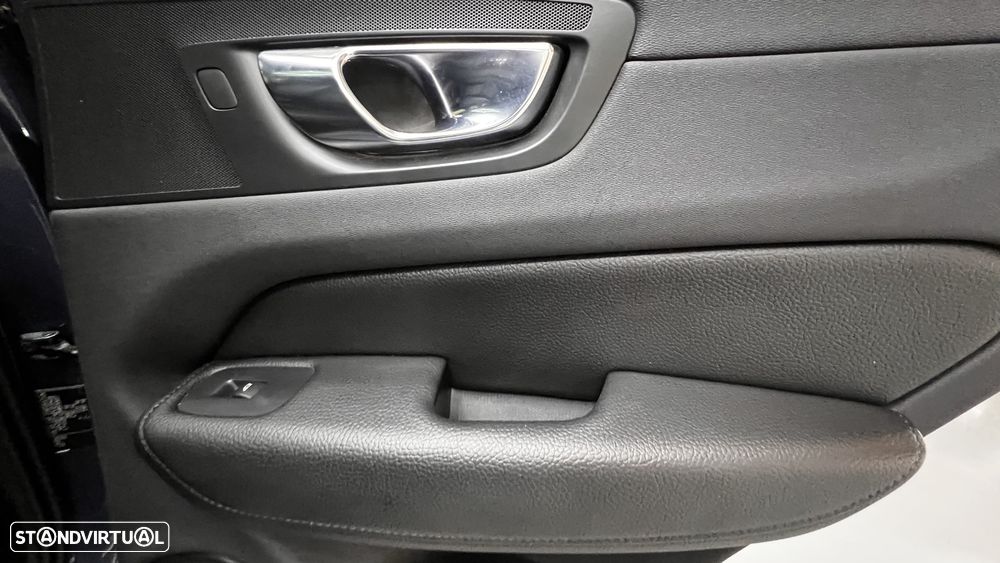 Volvo XC 60 2.0 T6 PHEV Inscription Expression AWD - 58