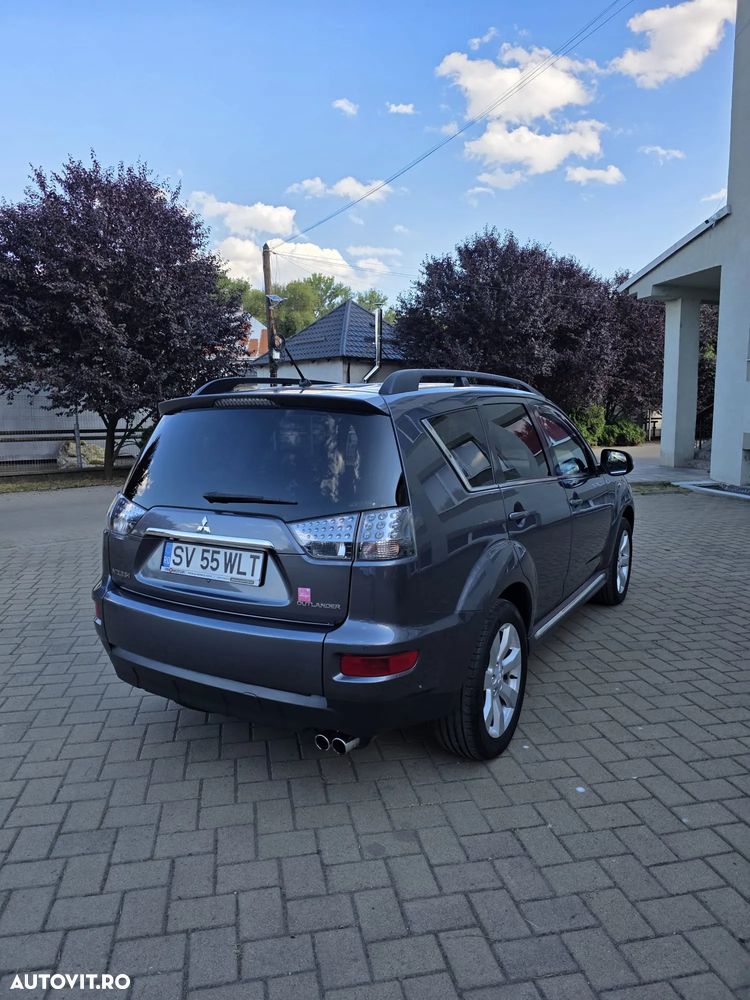 Mitsubishi Outlander 2.2 DI-D 4WD TC-SST Intense+ A05 - 3