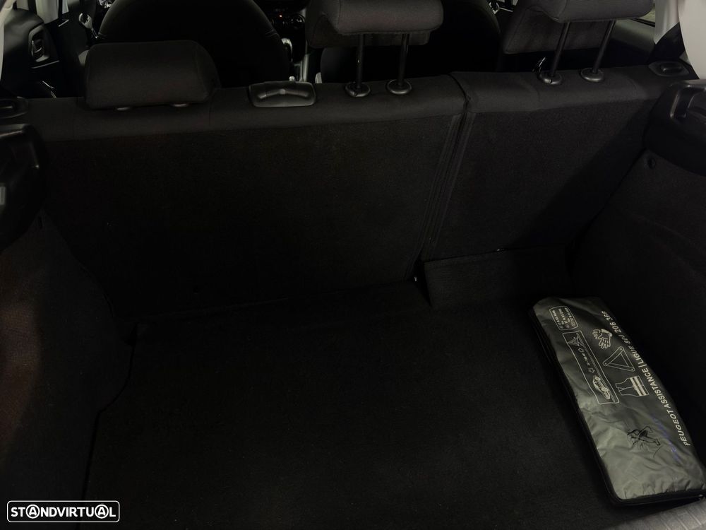 Peugeot 208 1.6 BlueHDi Style - 19