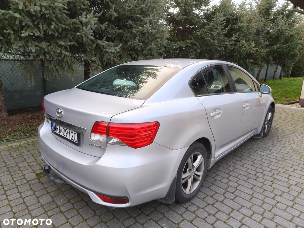 Toyota Avensis 2.0 D-4D - 3