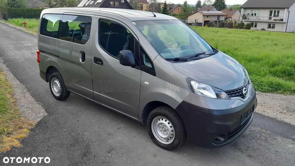 Nissan NV200 - 4