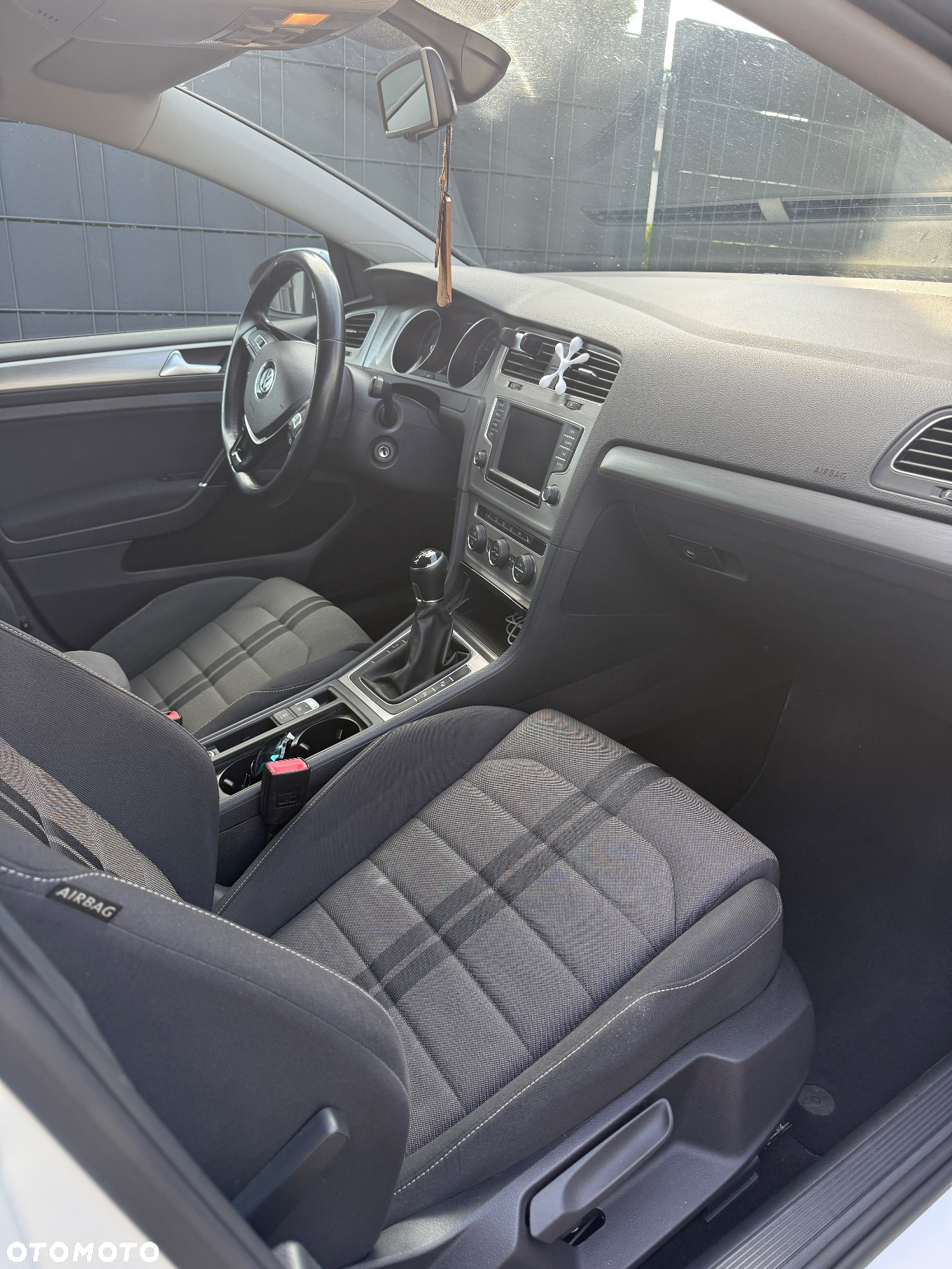 Volkswagen Golf VII 1.6 TDI BMT Comfortline - 13