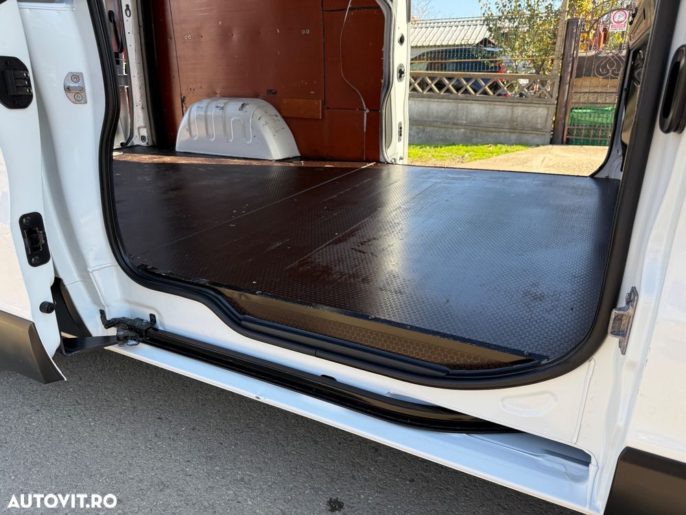 Renault Trafic ENERGY dCi 125 Grand Combi Expression - 34