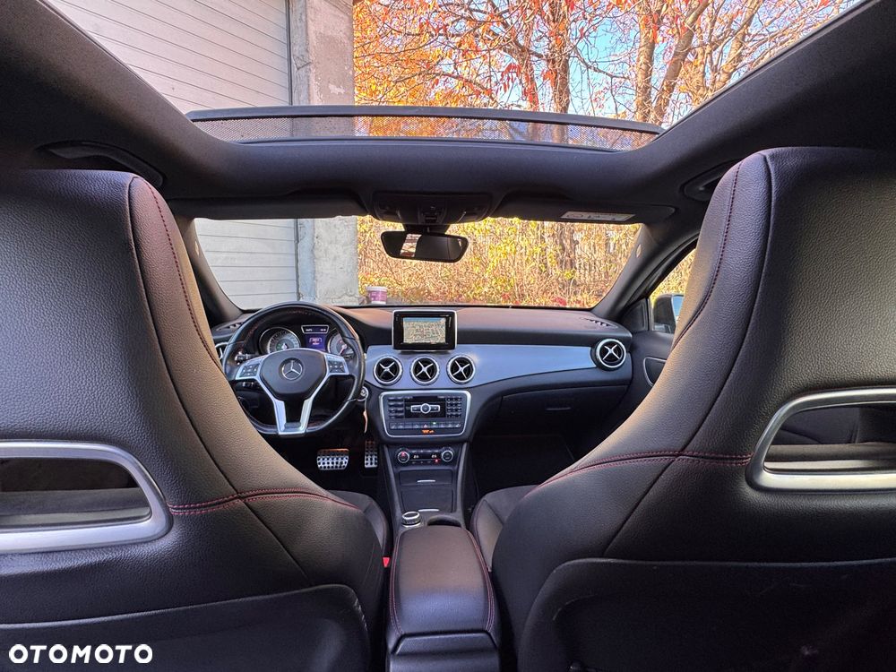 Mercedes-Benz GLA 200 (CDI) d 4Matic 7G-DCT AMG Line - 29