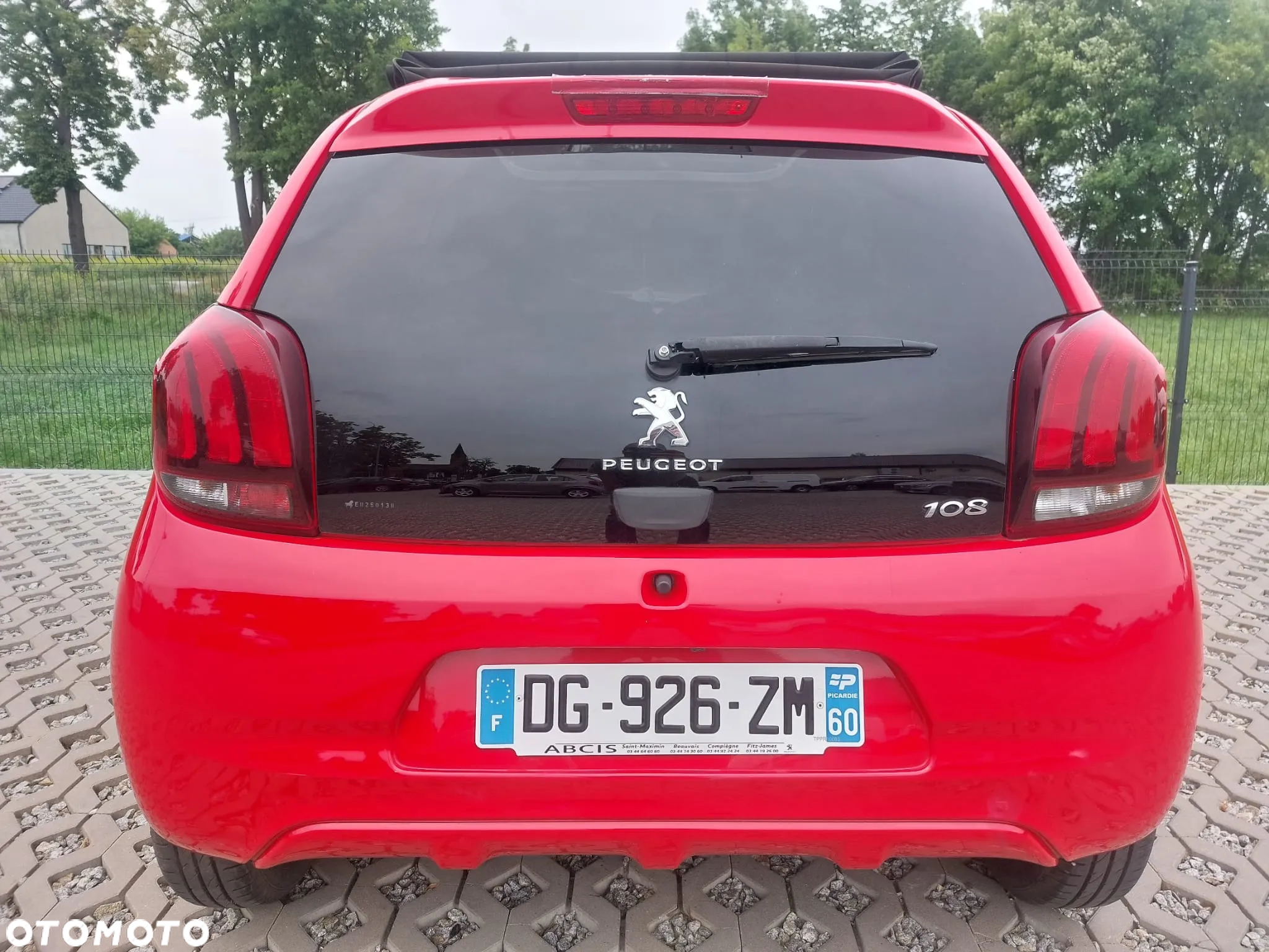 Peugeot 108 PureTech 82 Top Style - 11