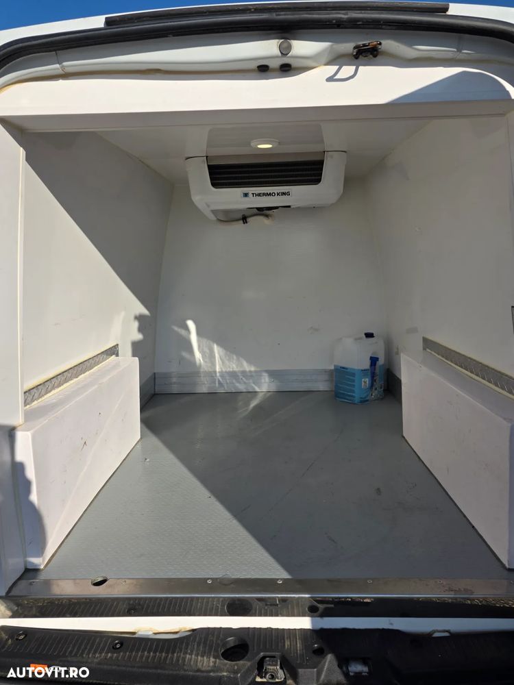 Renault EXPRESS - 11