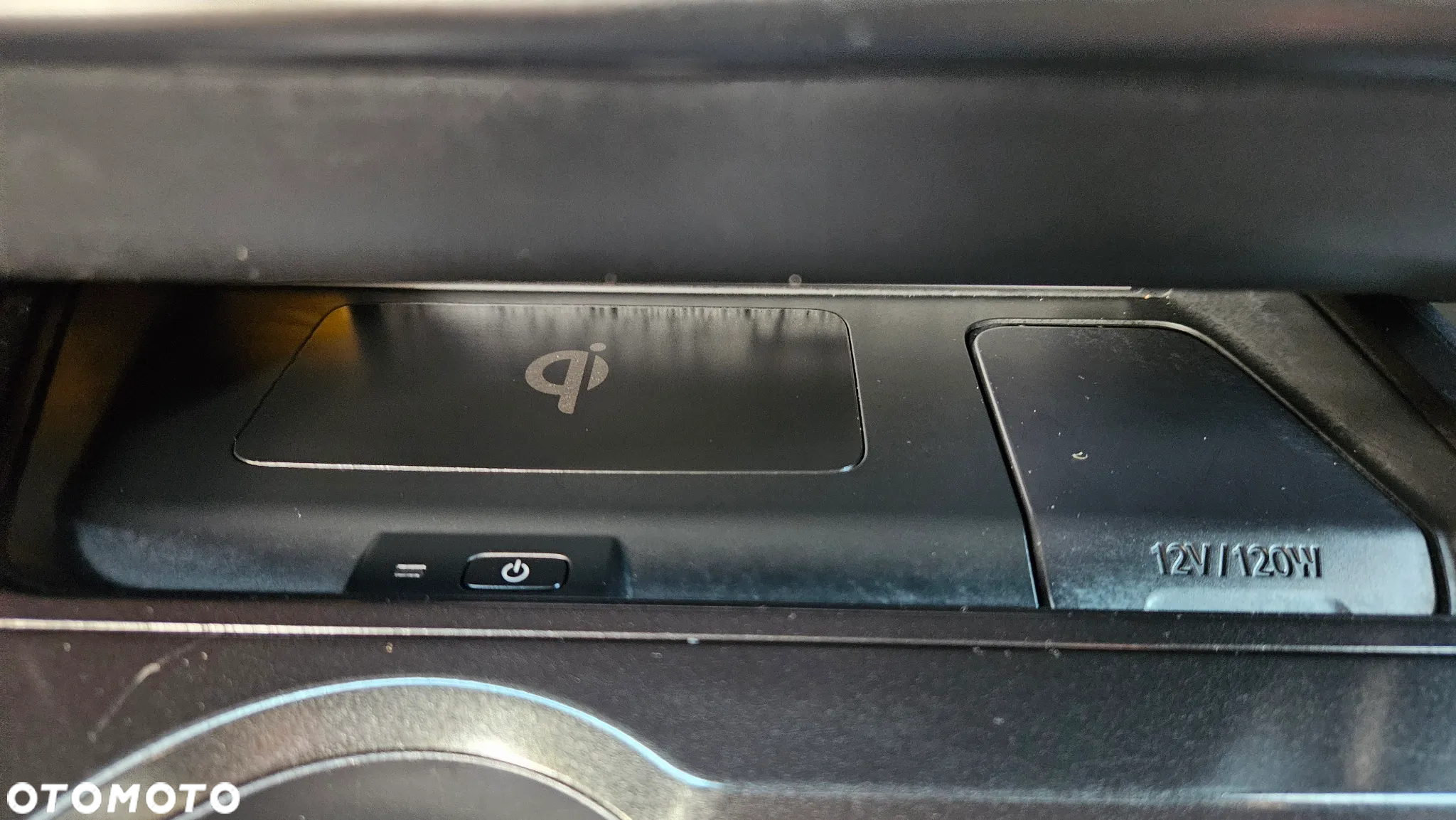 Lexus UX 250h Luxury Line - 16