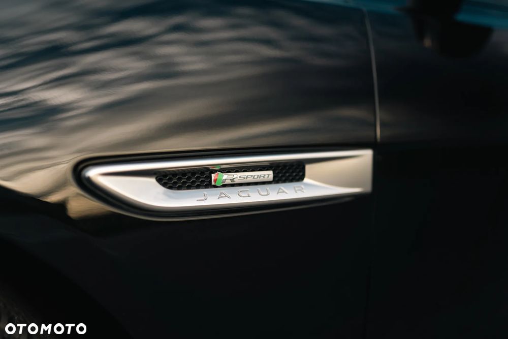 Jaguar XF E-Performance R-Sport - 20