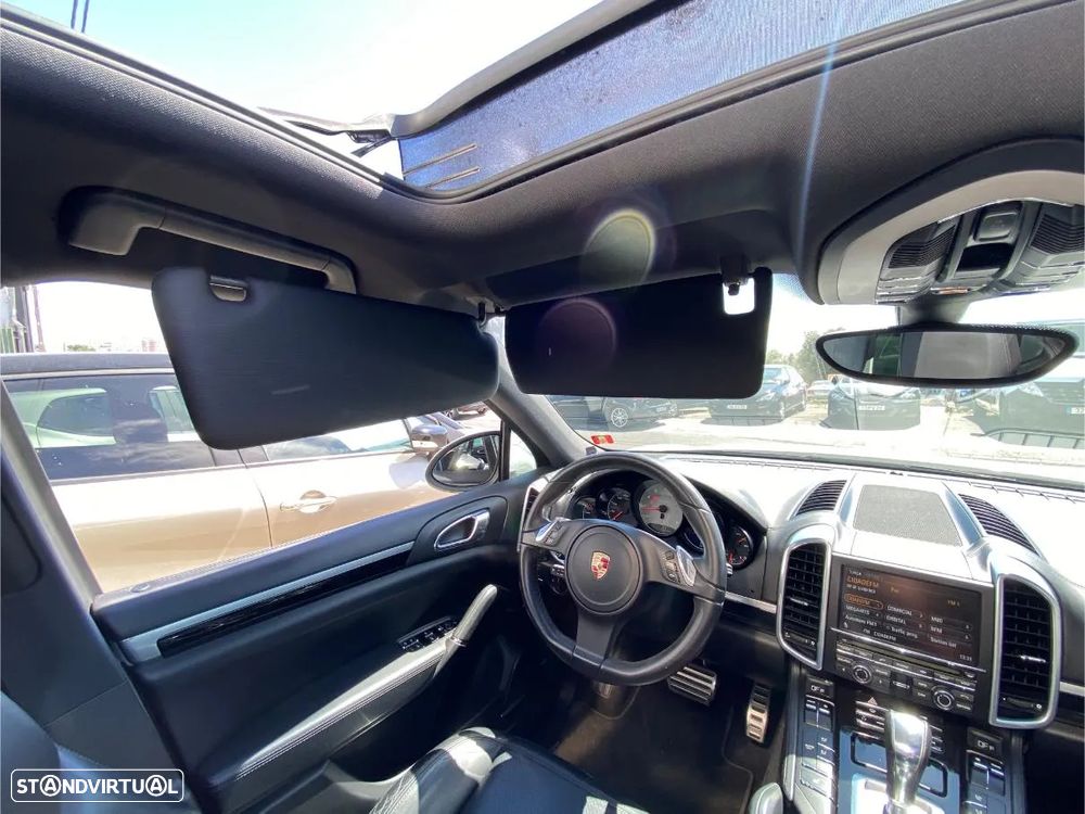 Porsche Cayenne S Hybrid - 39