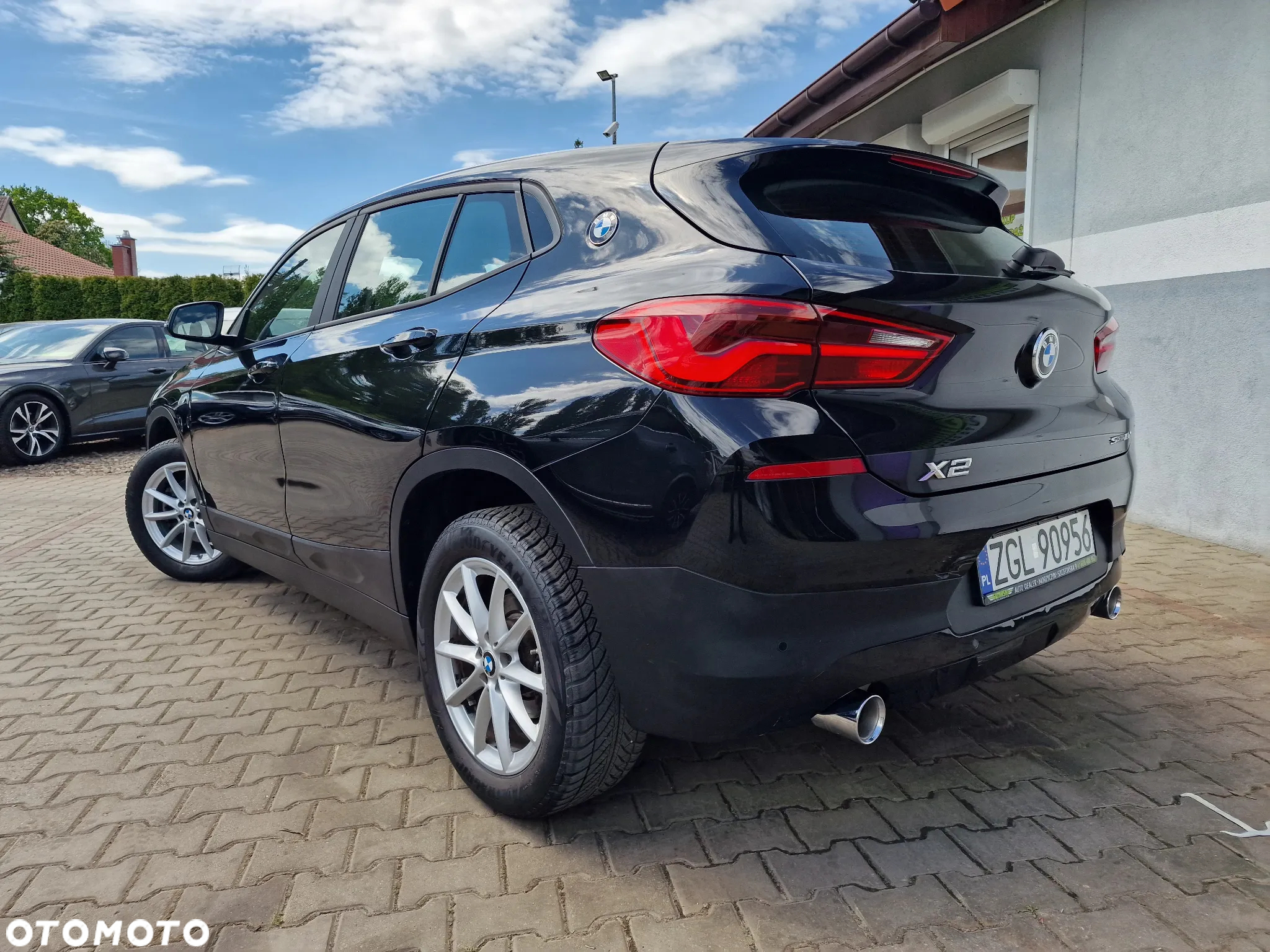 BMW X2 sDrive18d Advantage Plus - 7