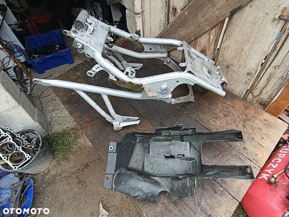 Stelaż tył Yamaha FZ6 04 - 09 r wypełnienie tylnie zadupek szkielet G1 - 1
