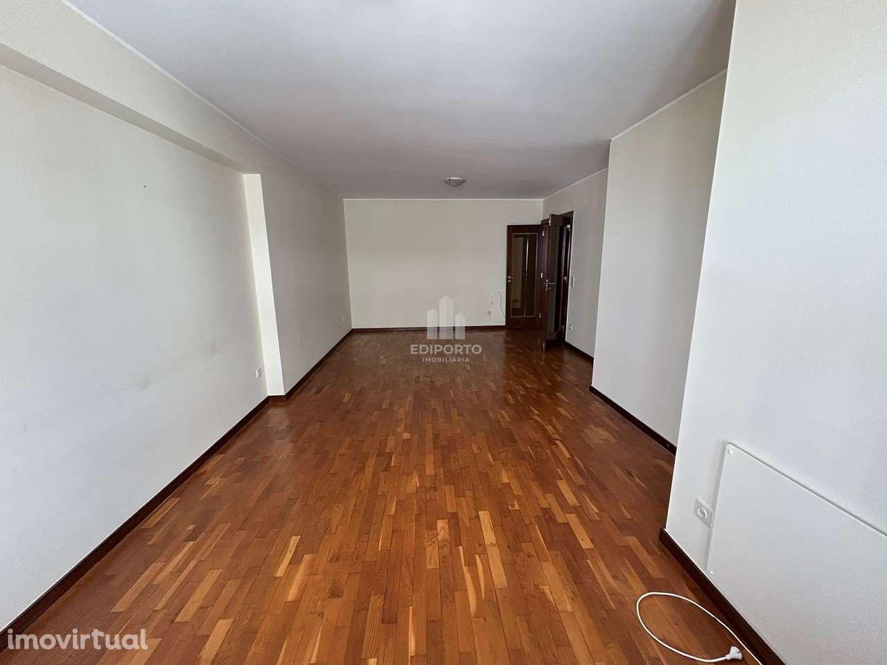 Apartamento T2 no Edifico Centro d ´Ouro em Vila Nova de Gaia - Grande imagem: 4/40