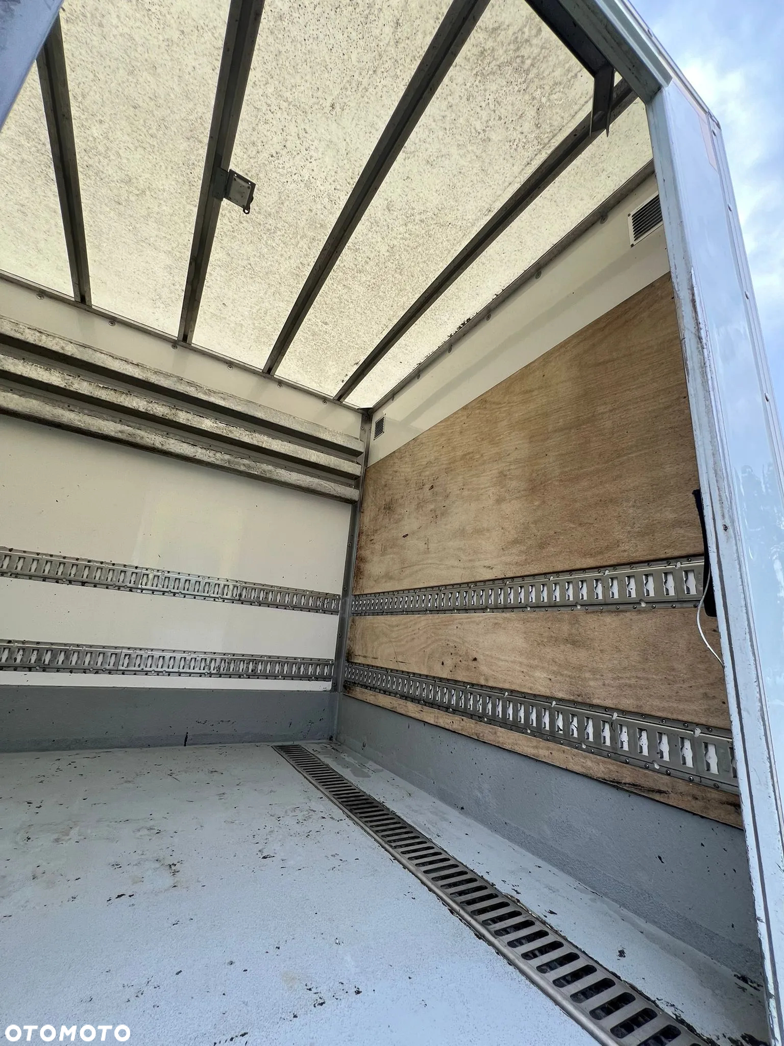 Iveco Kontener+Winda 70c18 - 13