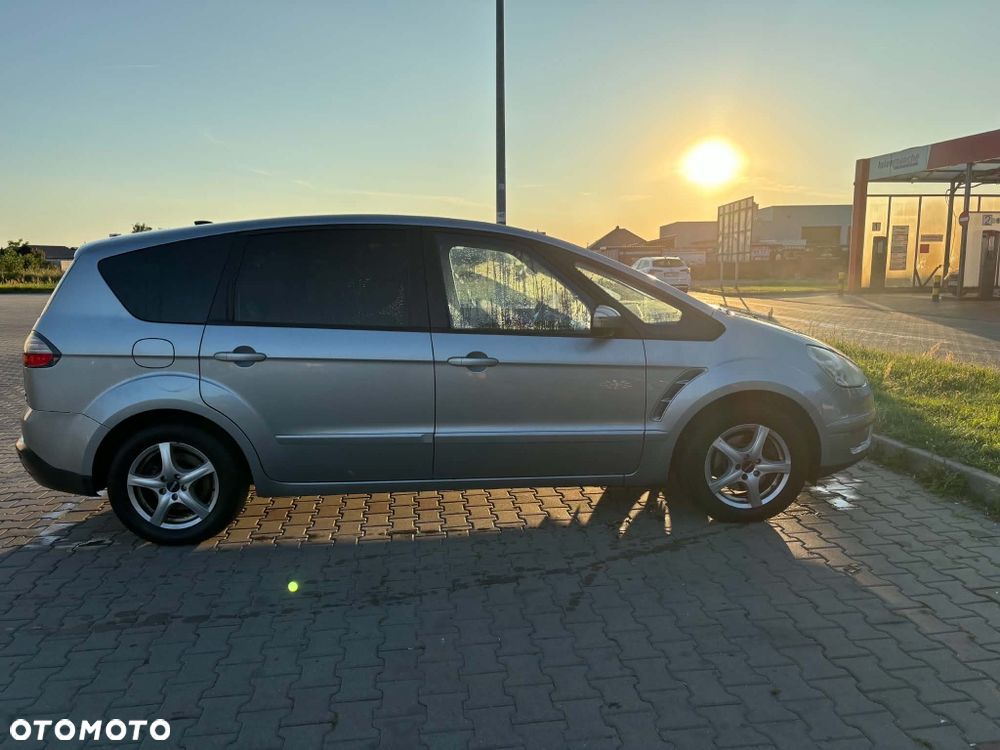 Ford S-Max - 7