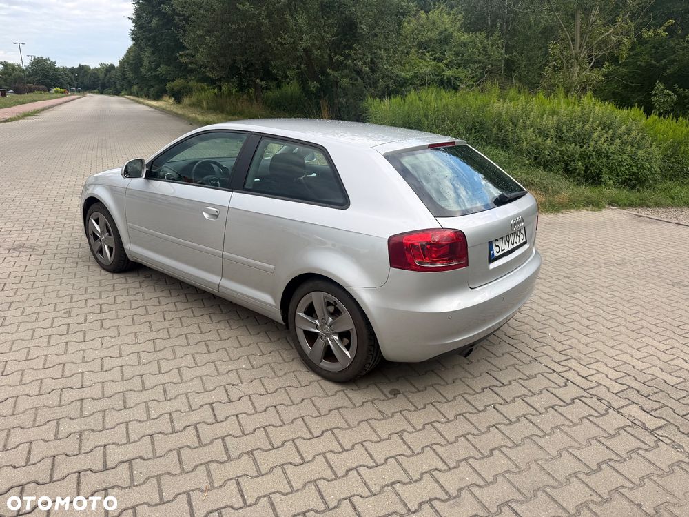 Audi A3 3-drzwiowe 1.6 Ambition - 5