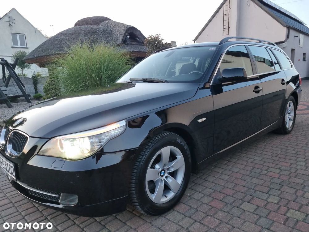 BMW Seria 5 520d Touring Edition Lifestyle - 1